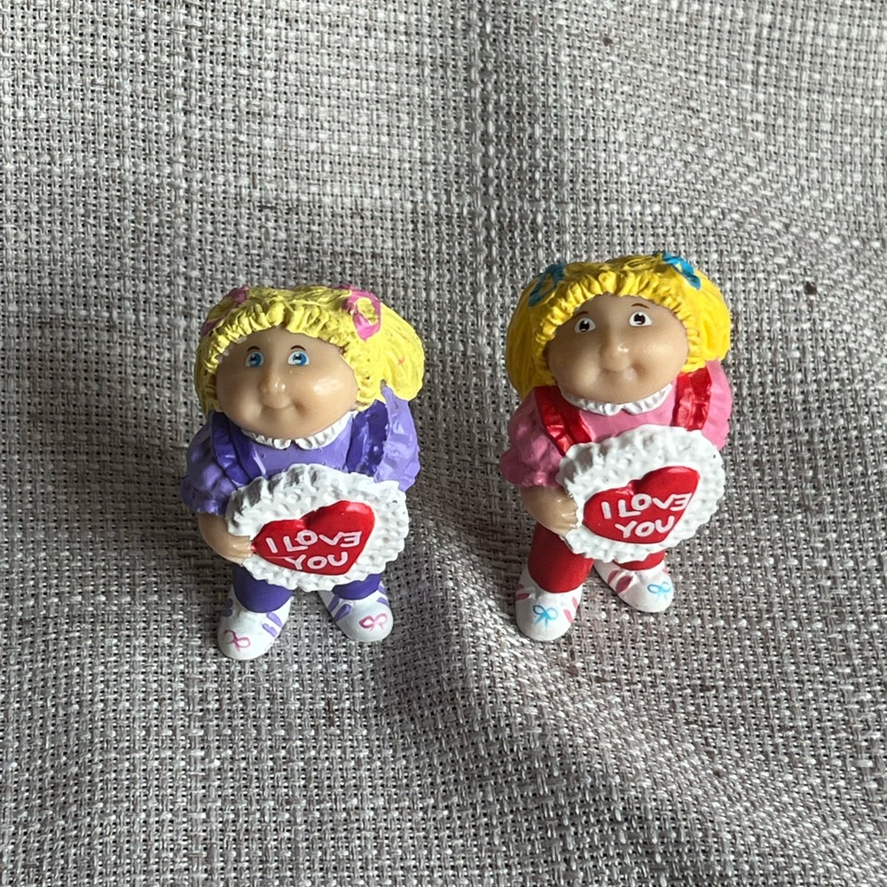 1984 Cabbage Patch Figurines - I love you!
